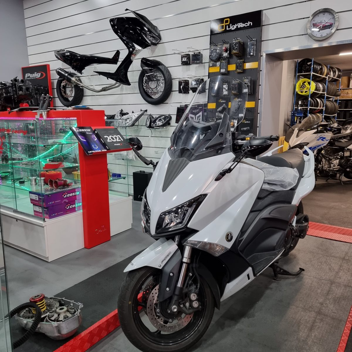 spécialiste tmax france